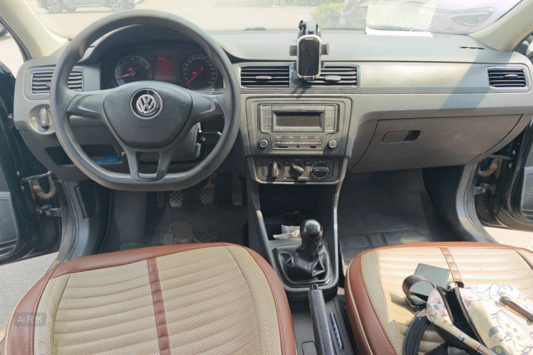 Volkswagen Santana 2018 car image #11