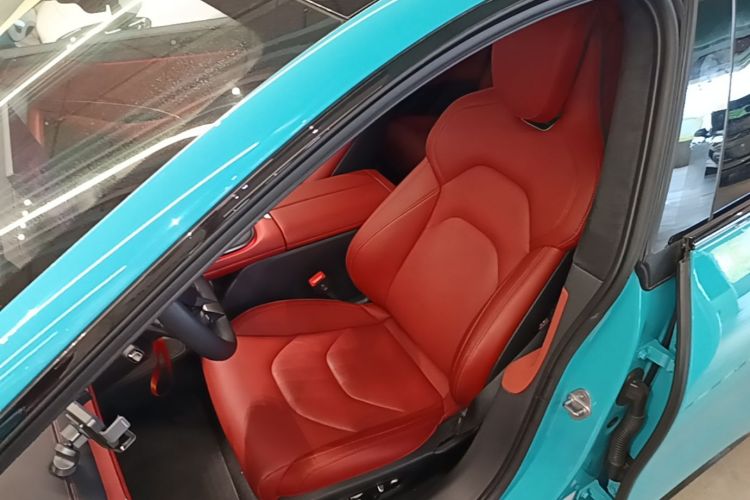 MI SU7 2024 immagine di auto #15