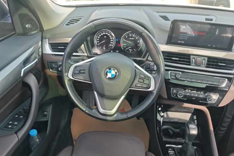BMW X1 2018 #15 BMW X1 2018 car image #15