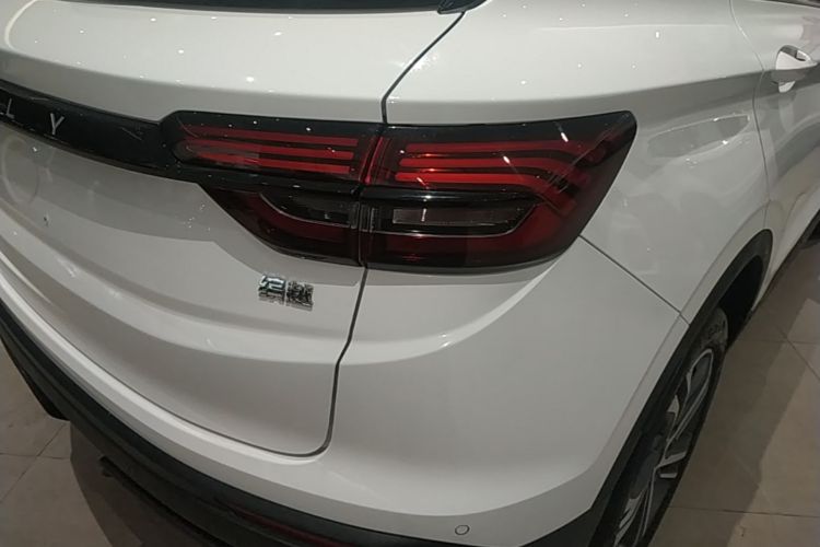GEELY Coolray 2022 #8 GEELY Coolray 2022 car image #8