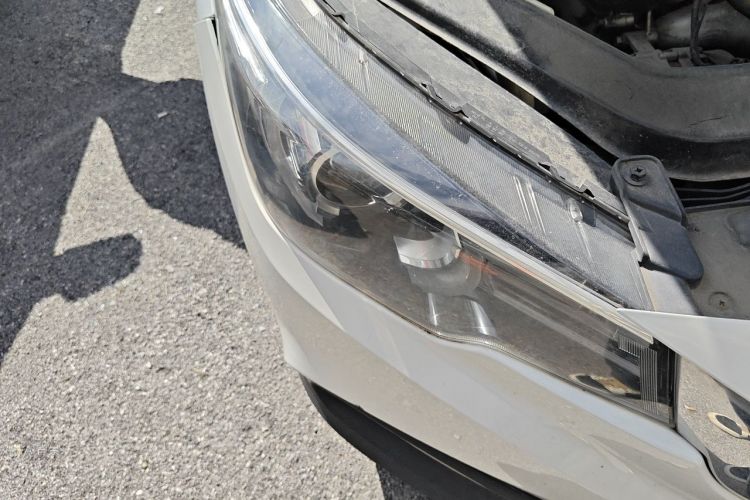 MG ZS 2018 car image #8