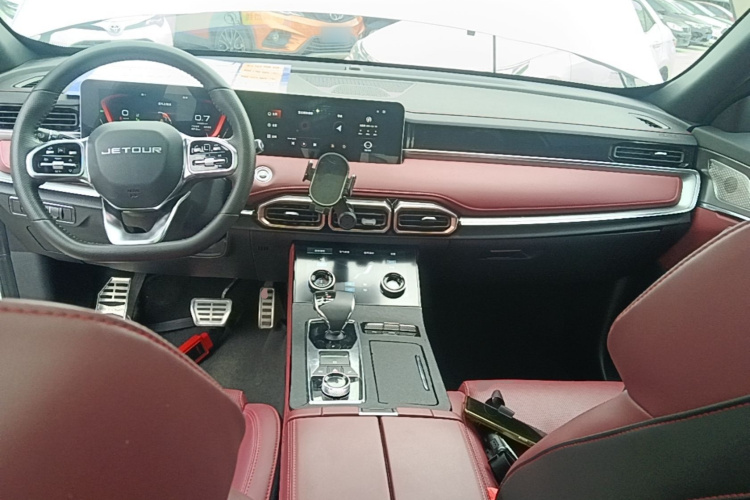 Jetour X70 PLUS 2022 car image #10