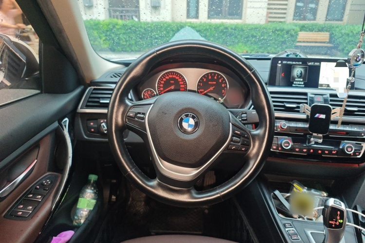 BMW 3 Series 2019 #15 BMW 3 Series 2019 car image #15