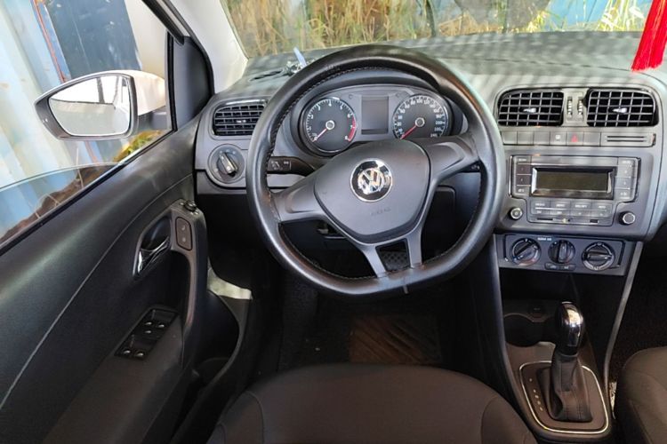 Volkswagen Polo 2018 #12 Volkswagen Polo 2018 car image #12