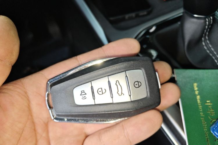 GEELY Emgrand 2023 car image #9