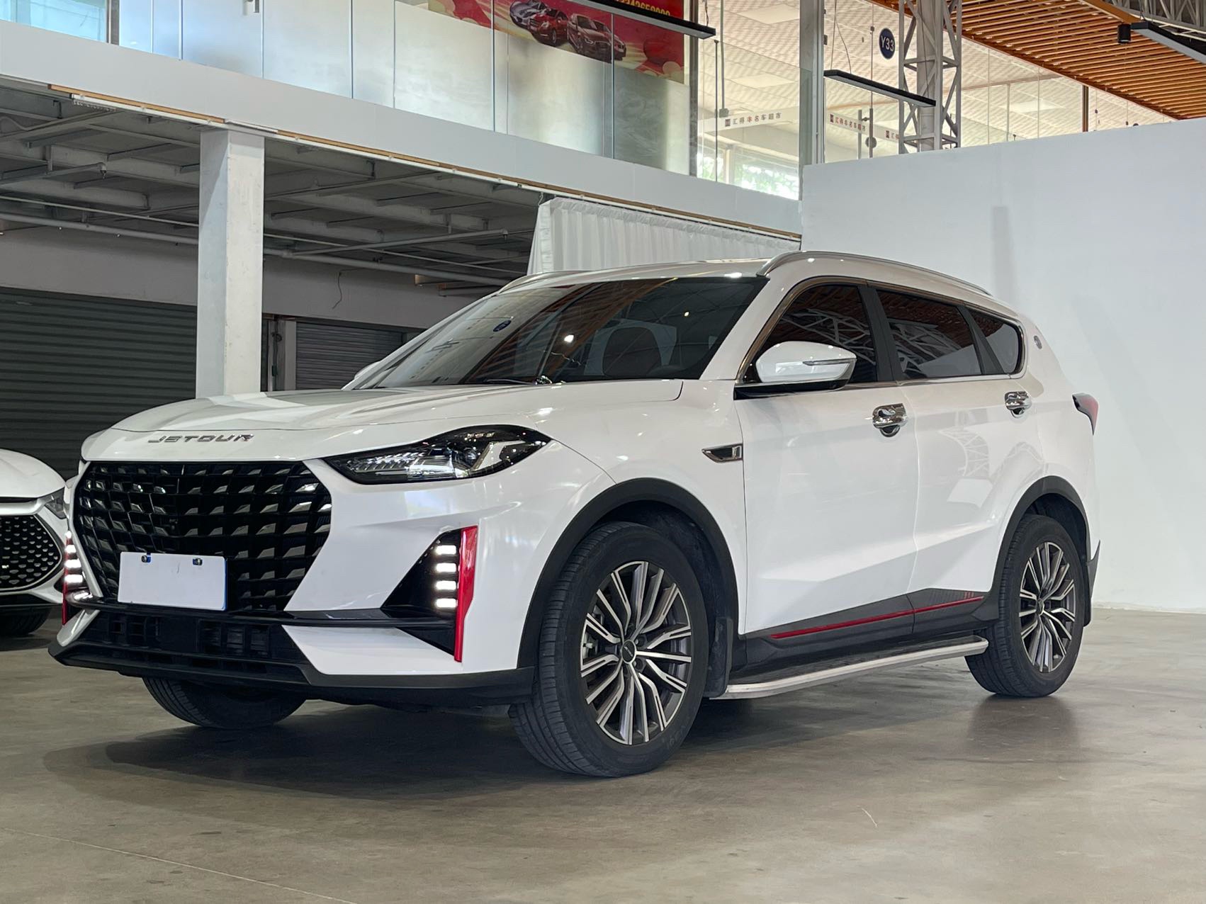 Jetour X70 PLUS 2023 car image 