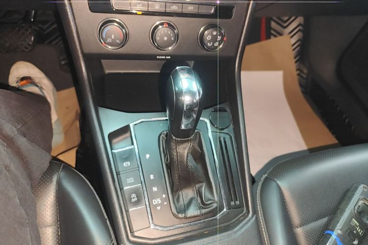 Volkswagen Lavida 2021 car image #14