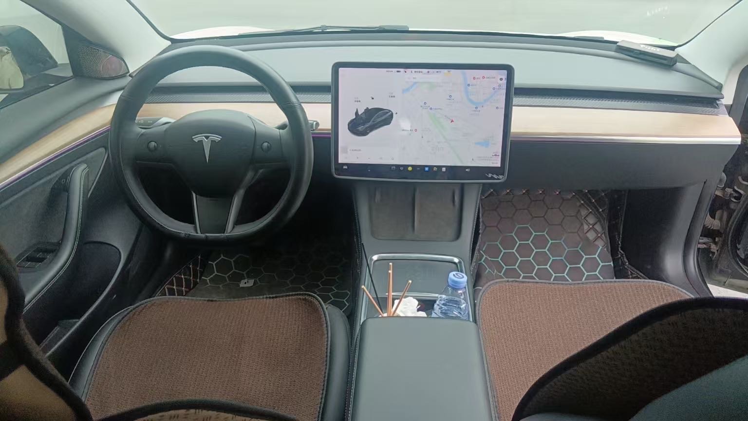 Tesla Model 3 2021 car image #4