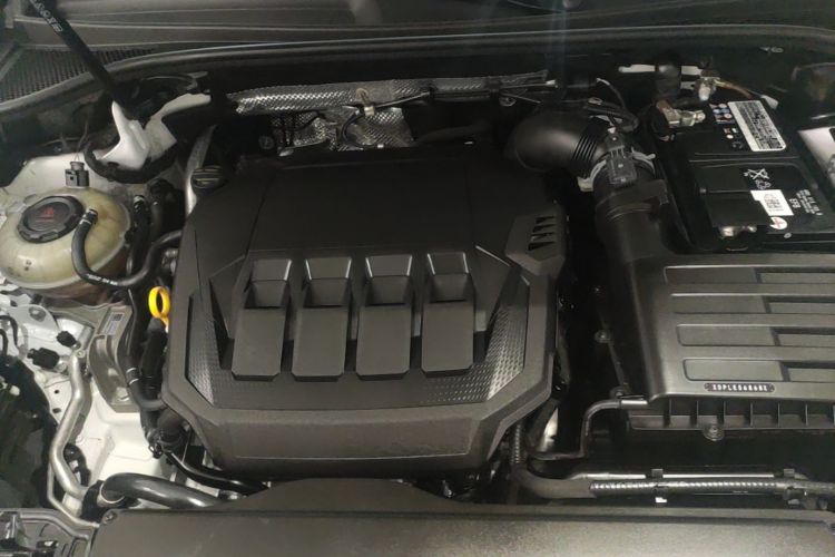 Audi Q3 2023 car image #20