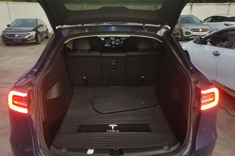 Tesla Model Y 2021 #19 Tesla Model Y 2021 car image #19