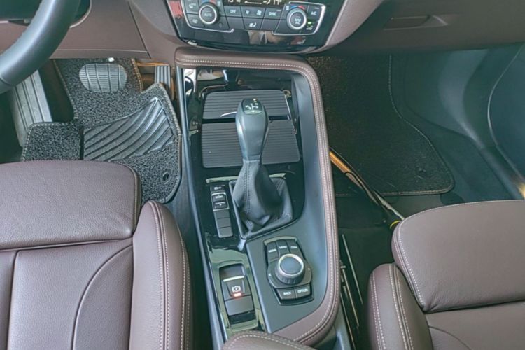 BMW X1 2019 #14 BMW X1 2019 car image #14