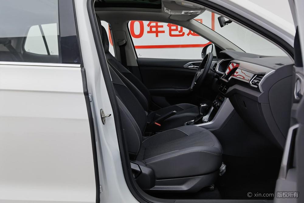 Volkswagen T-Cross 2021 #24 Volkswagen T-Cross 2021 car image #24