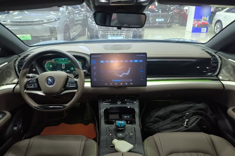 BYD Han 2023 #11 BYD Han 2023 immagine di auto #11