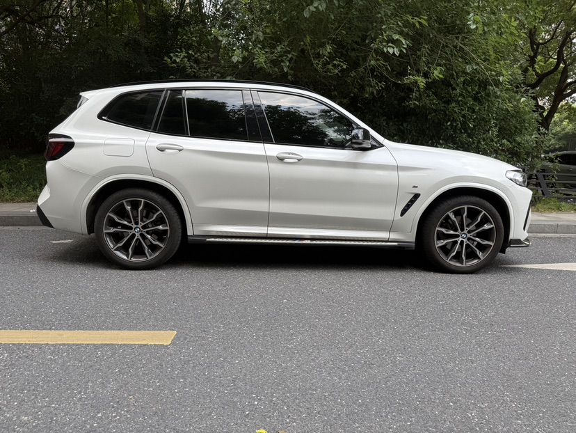 BMW X3 2022 #2 BMW X3 2022 car image #2