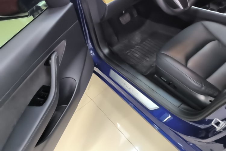 Tesla Model 3 2020 #16 Tesla Model 3 2020 car image #16