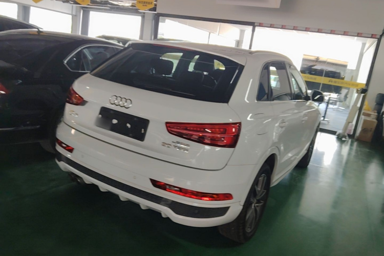 Audi Q3 2019 #7 Audi Q3 2019 car image #7