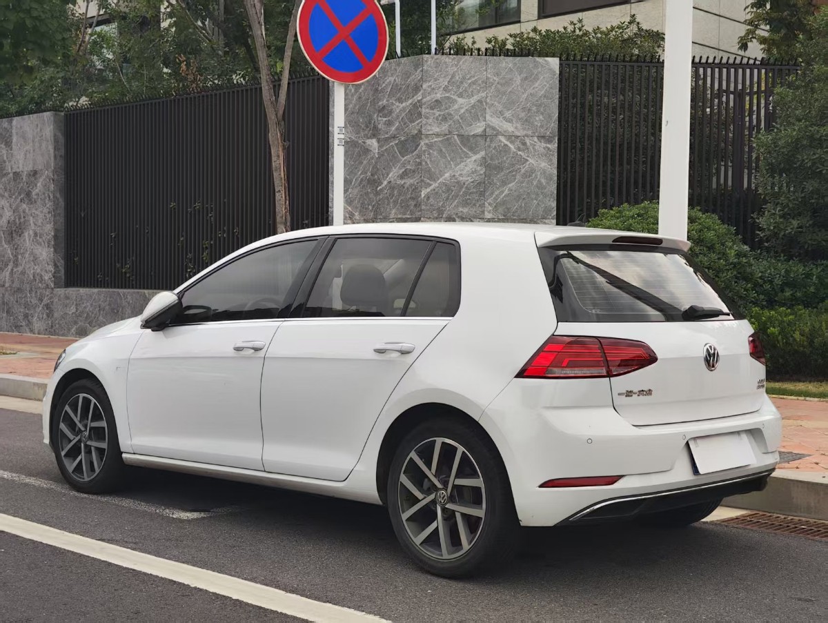 Volkswagen Golf 2020 #9 Volkswagen Golf 2020 car image #9