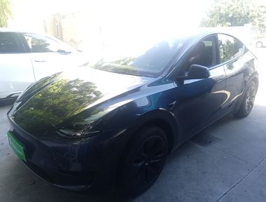 Tesla Model Y 2024 car image 