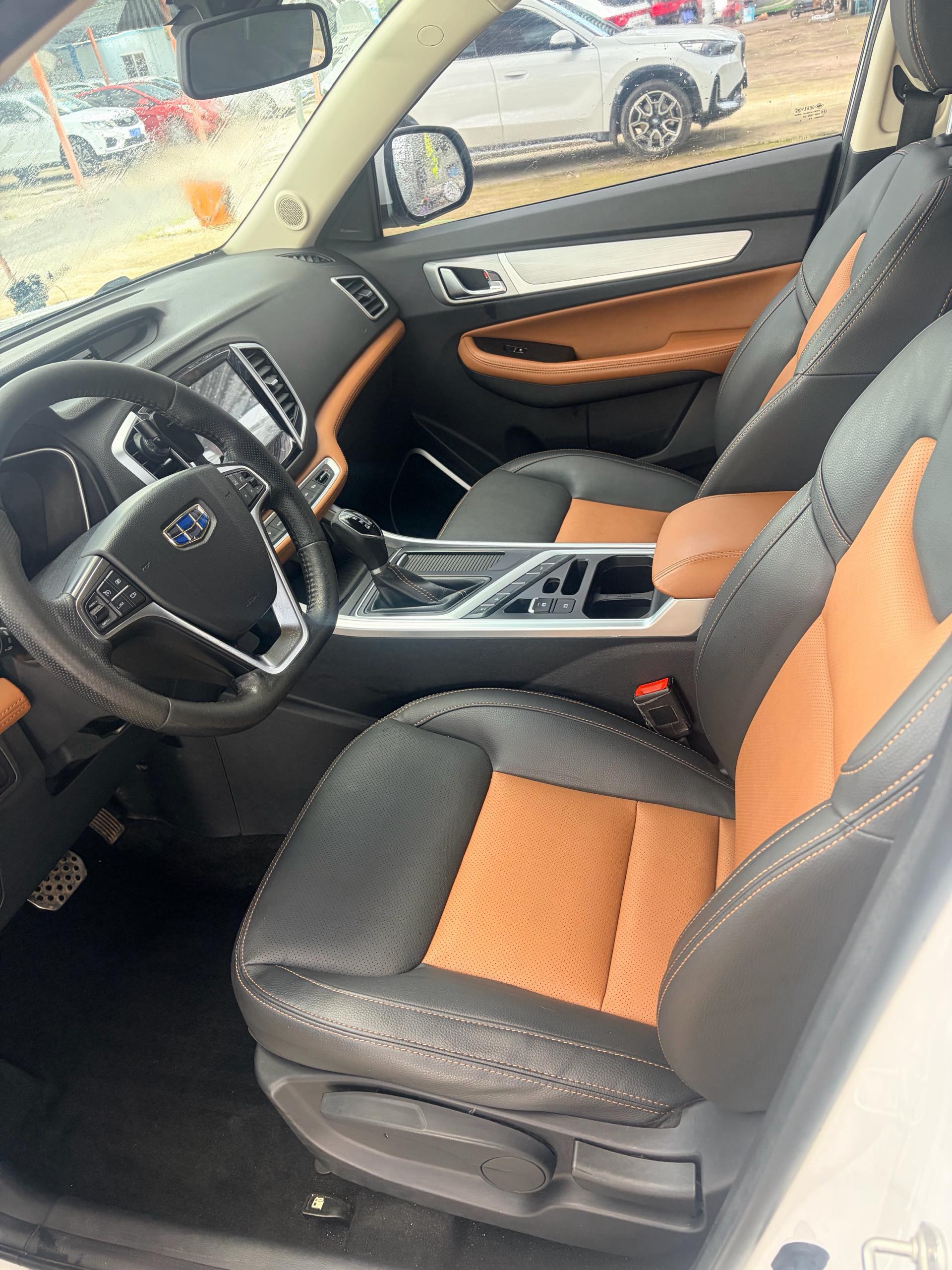 GEELY Vision X6 2019 car image #7