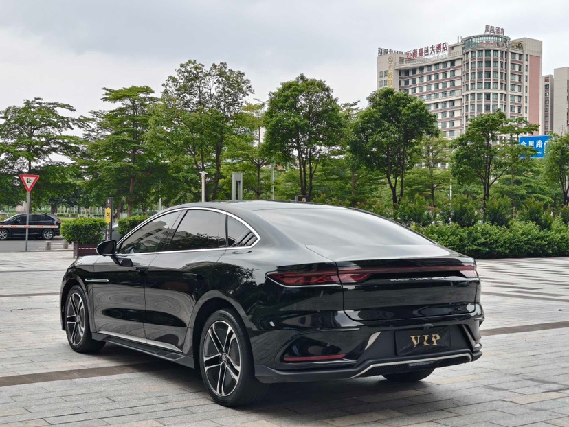 BYD Han 2023 car image #9