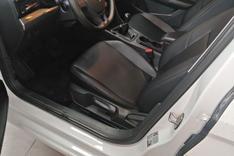 Volkswagen Bora 2019 car image #17