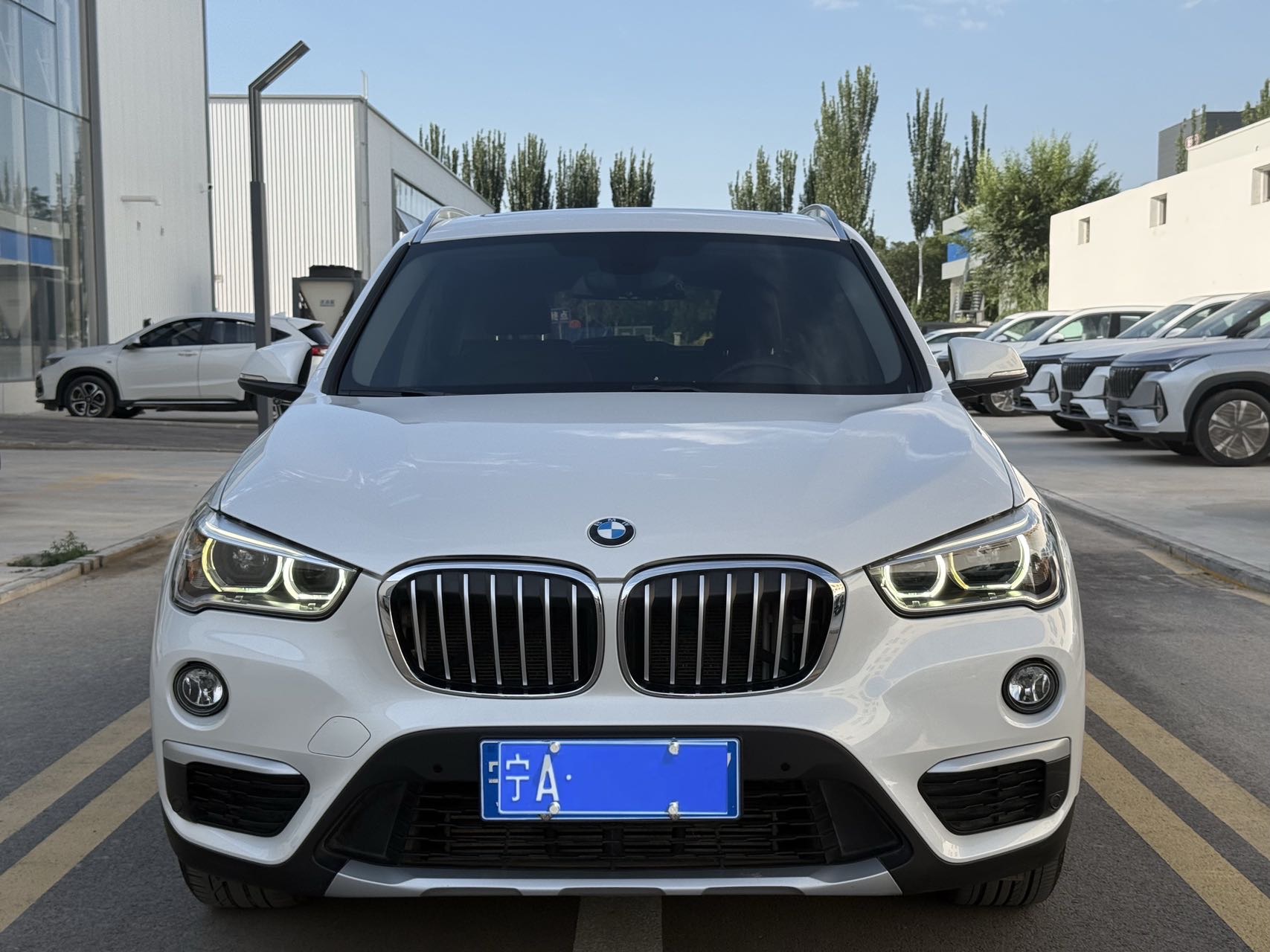 BMW X1 2019 #2 BMW X1 2019 car image #2