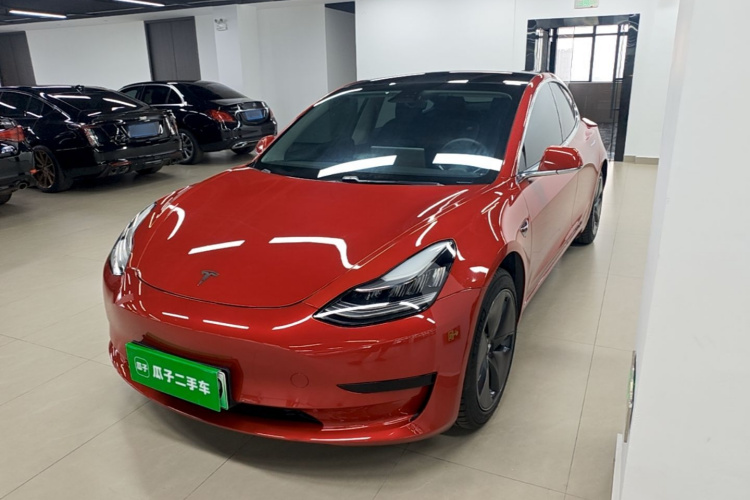 Tesla Model 3 2020 car image #2
