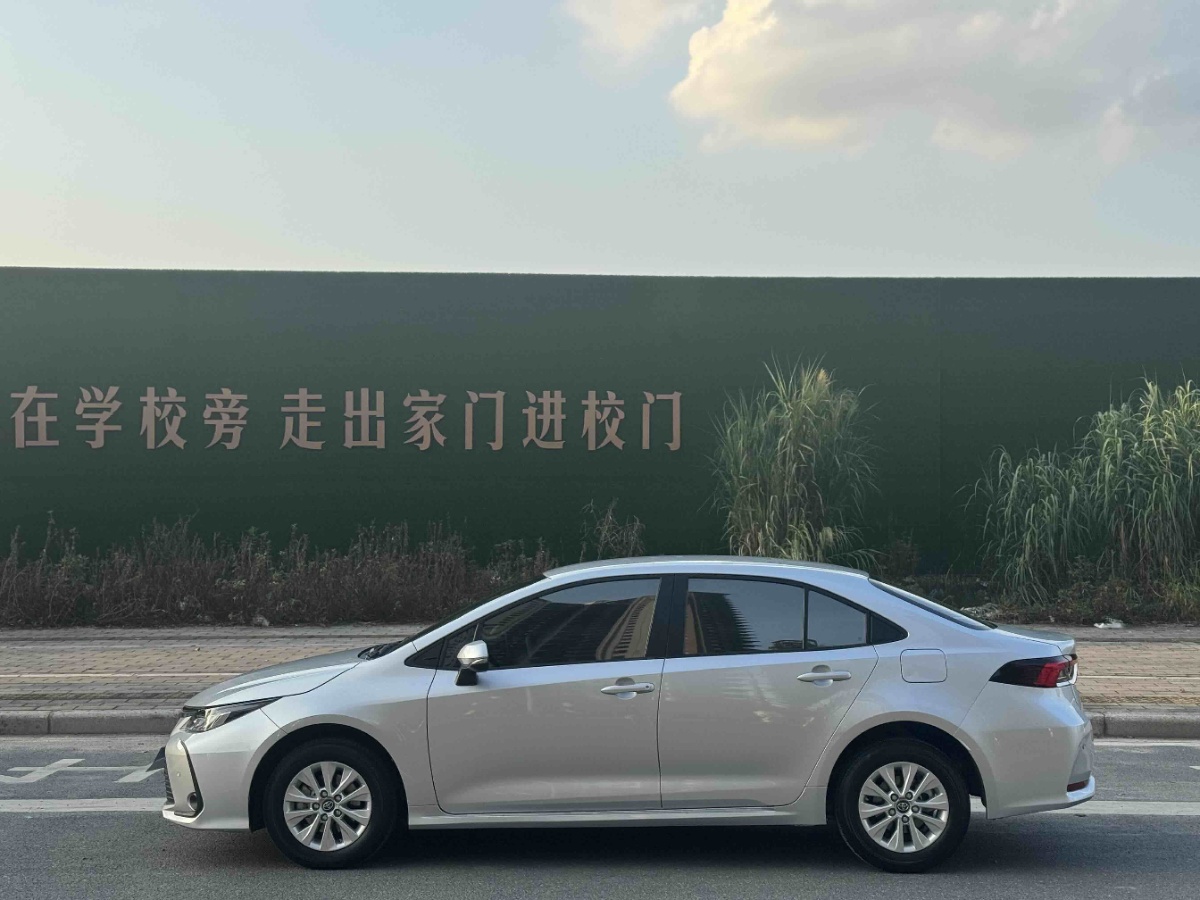 Toyota Corolla 2020 car image #2