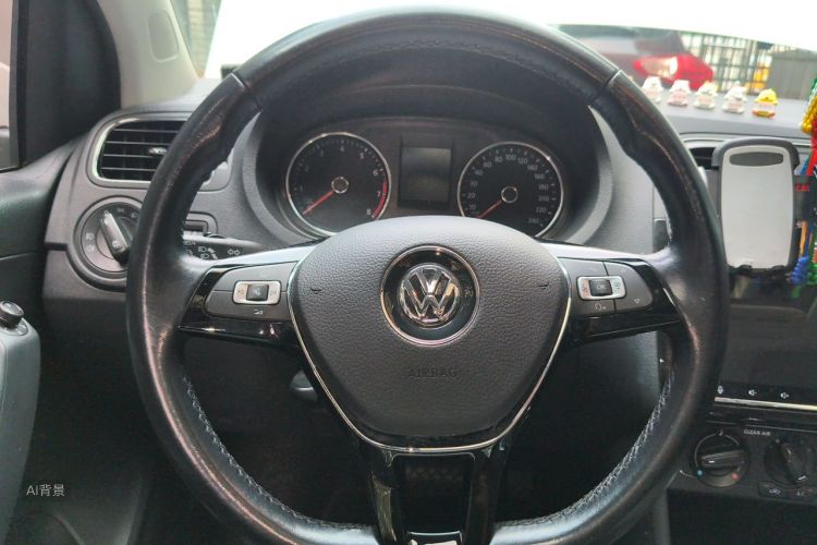 Volkswagen Polo 2016 #12 Volkswagen Polo 2016 car image #12