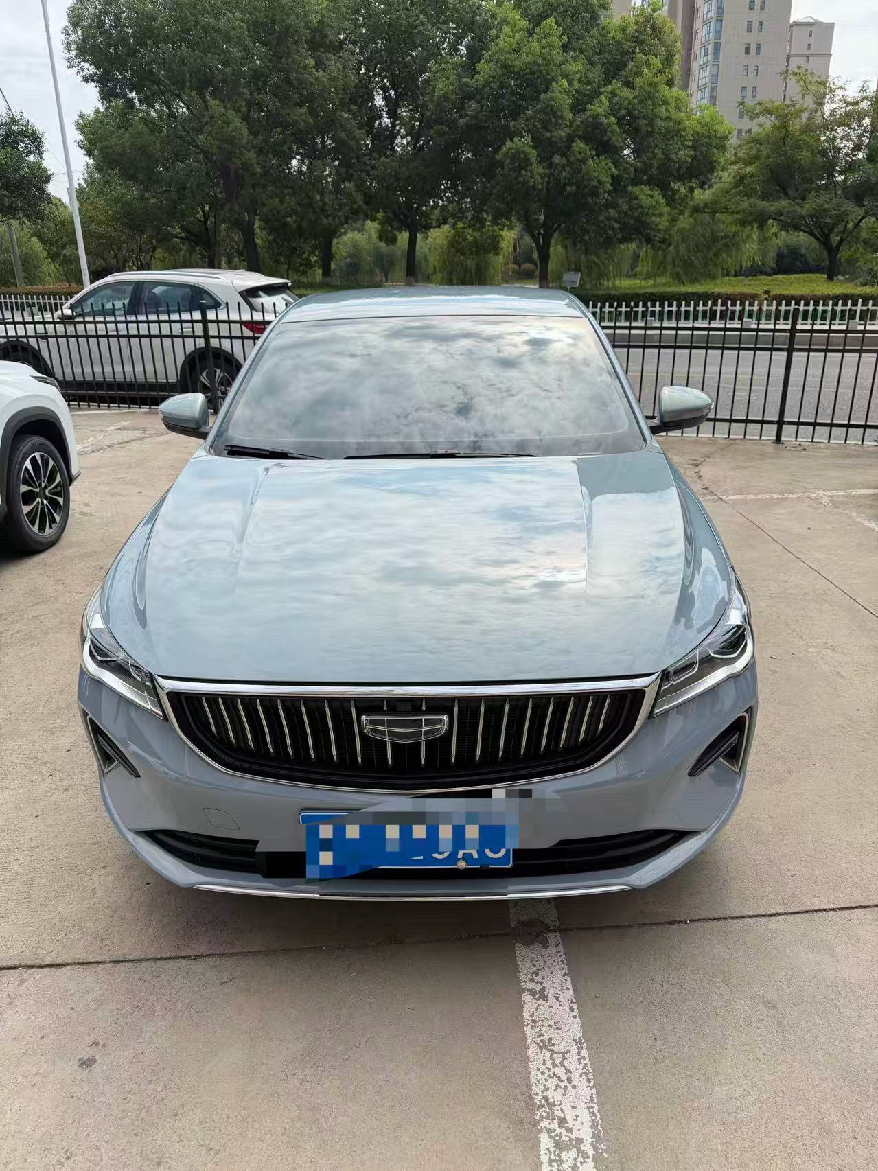GEELY Emgrand 2023 image de voiture #2