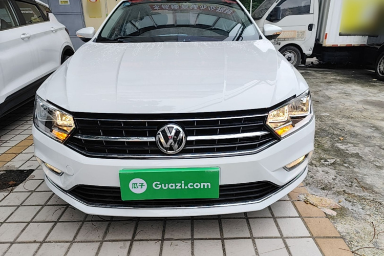 Volkswagen Bora 2017 car image #3