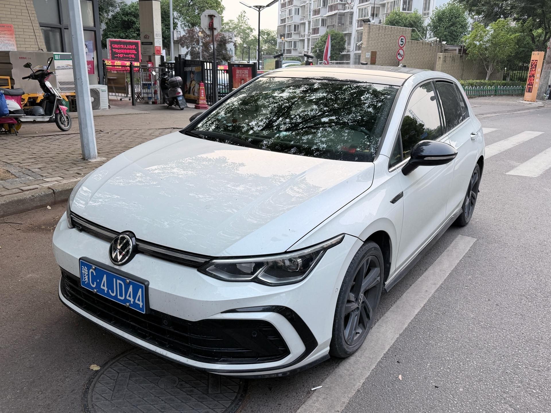 2022 car image 