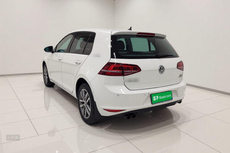 Volkswagen Golf 2017 car image #5