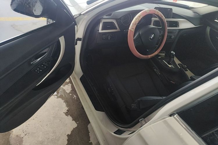 BMW 3 Series 2015 car image #12