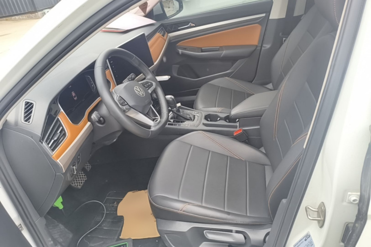Volkswagen Bora 2023 immagine di auto #19
