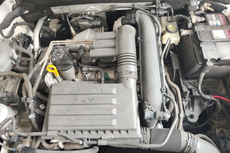Volkswagen Tharu 2021 car image #22