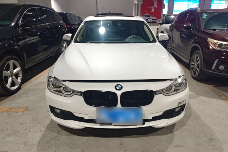 BMW 3 Series 2018 car image #3
