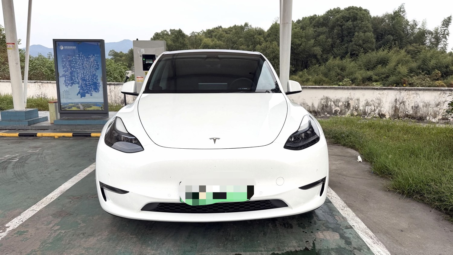 Tesla Model Y 2024 #2 Tesla Model Y 2024 immagine di auto #2