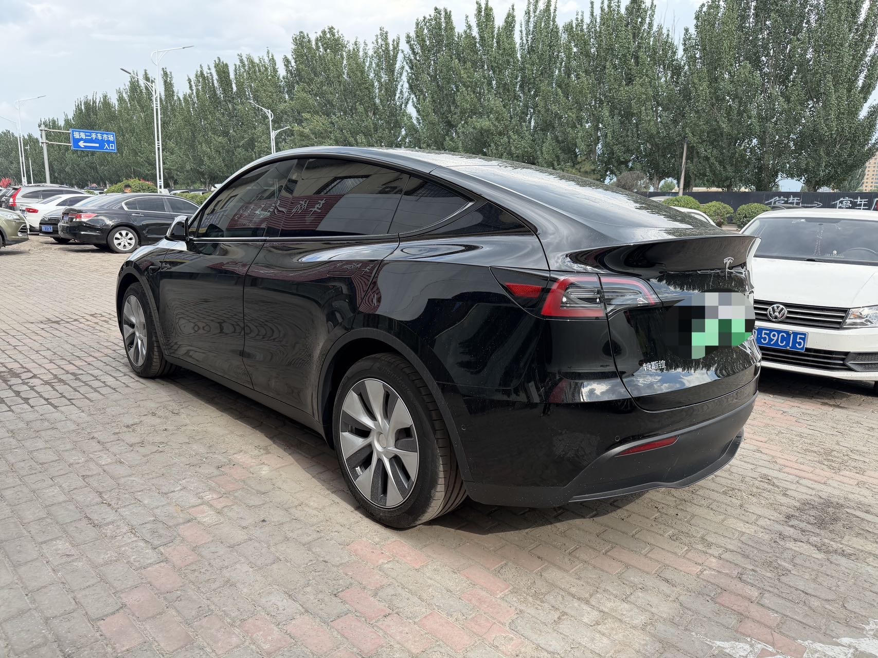 Tesla Model Y 2021 #6 Tesla Model Y 2021 car image #6