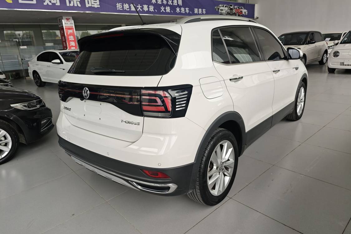 Volkswagen T-Cross 2019 #2 Volkswagen T-Cross 2019 صورة سيارة #2