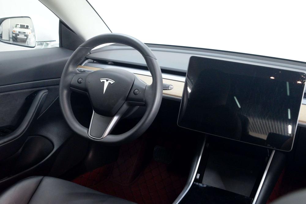 Tesla Model 3 2020 #13 Tesla Model 3 2020 car image #13