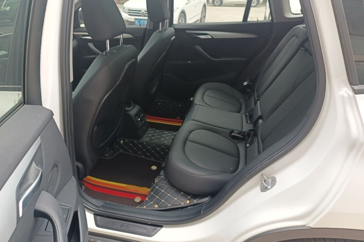 BMW X1 2019 #17 BMW X1 2019 car image #17