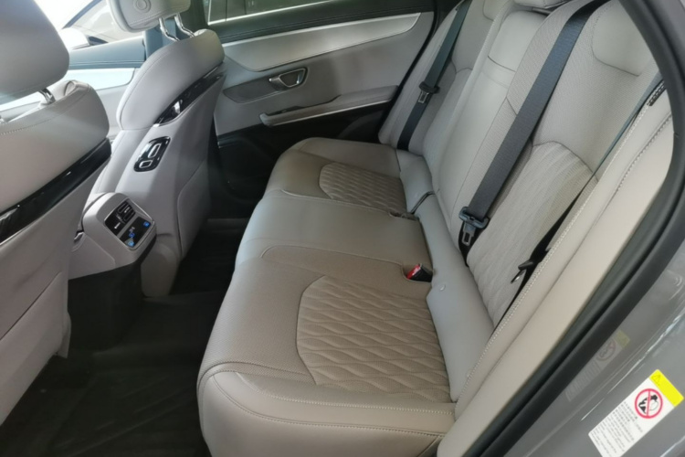 BYD Han 2025 #13 BYD Han 2025 immagine di auto #13