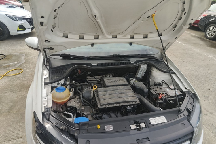 Volkswagen Polo 2018 car image #20