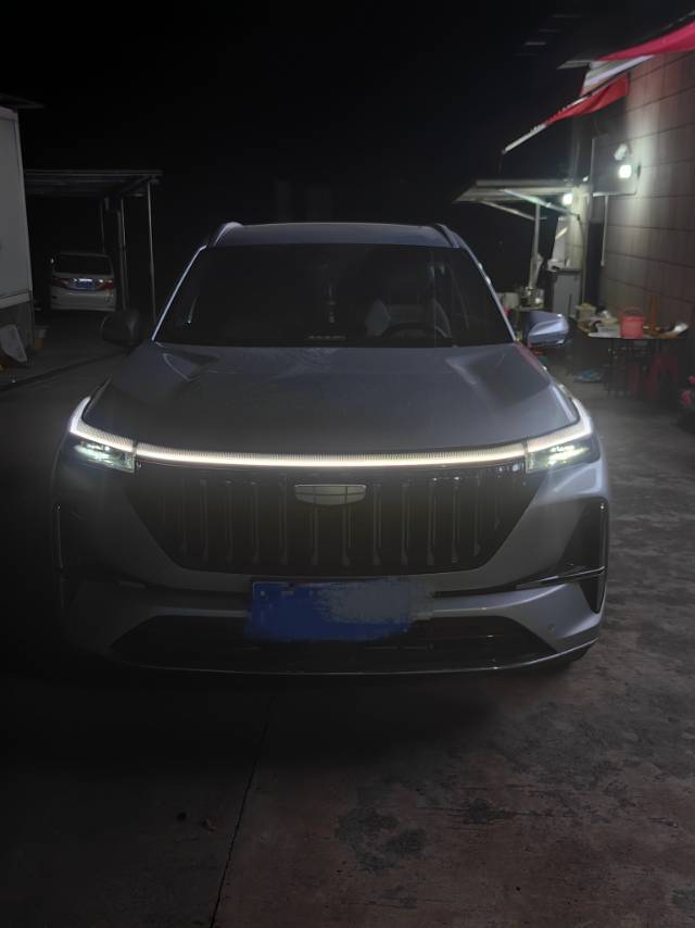 GEELY Boyue L 2026 car image #2