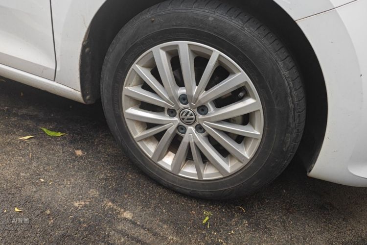 Volkswagen Santana 2017 car image #9