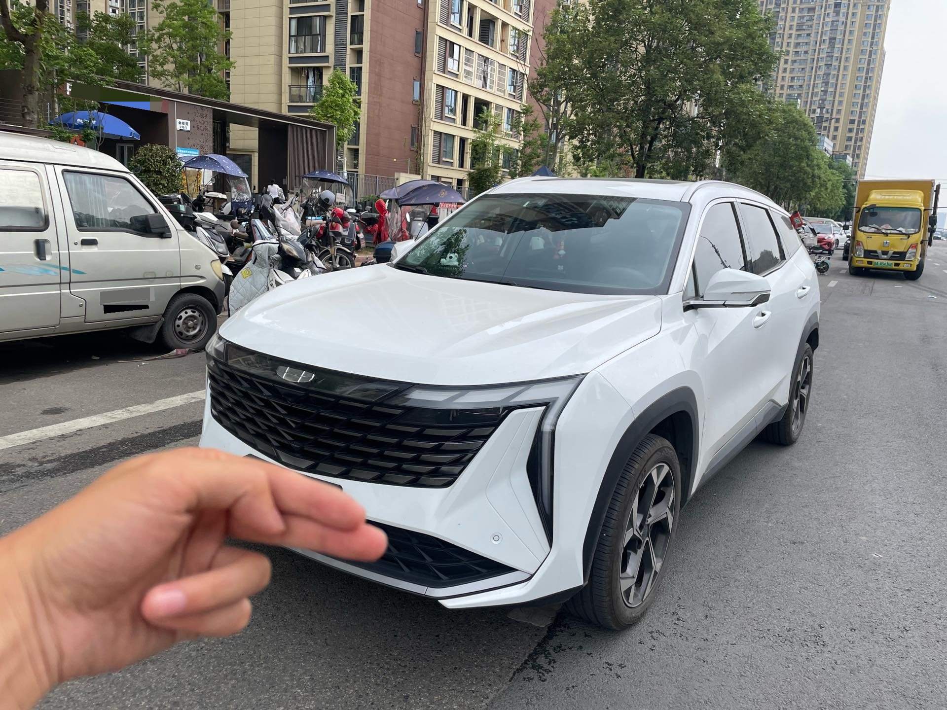 GEELY Boyue L 2025 GEELY Boyue L 2025 car image
