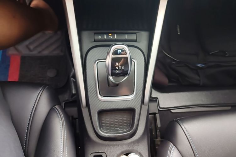 BYD Yuan New Energy 2019 #19 BYD Yuan New Energy 2019 car image #19