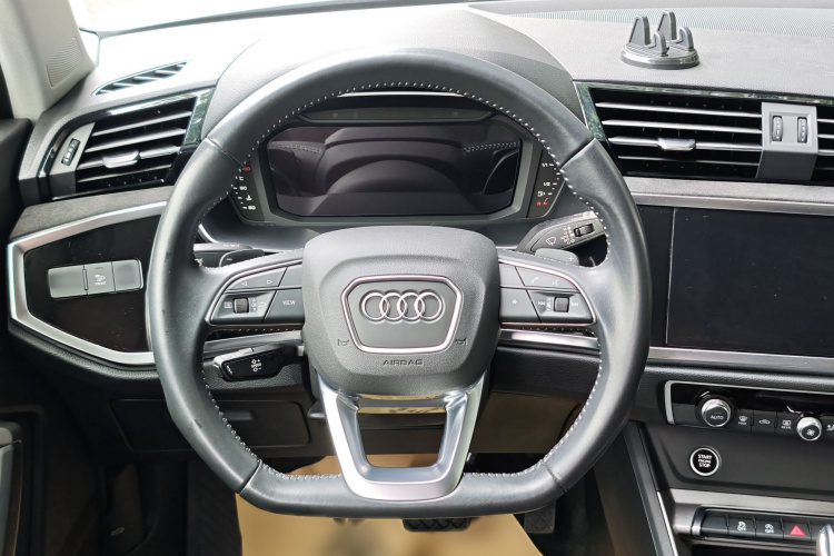 Audi Q3 2021 #21 Audi Q3 2021 car image #21
