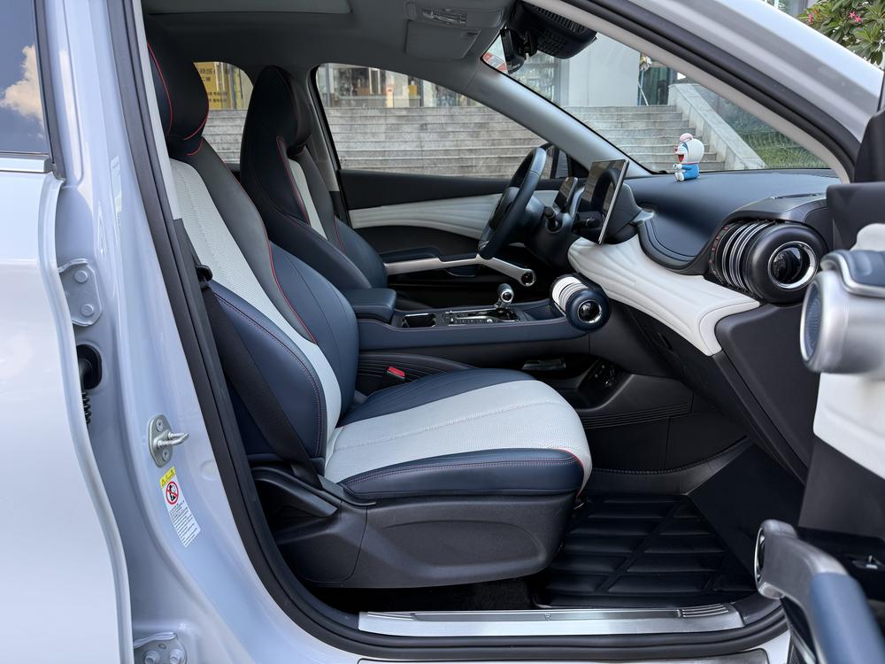 BYD Yuan Plus 2023 صورة سيارة #13